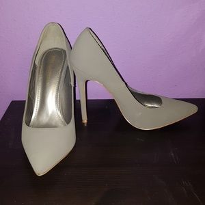 Lola Shoetique Eva Grey